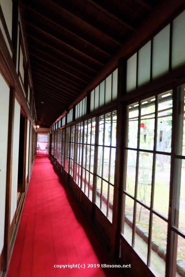西川家別邸:廊下、ガラス
